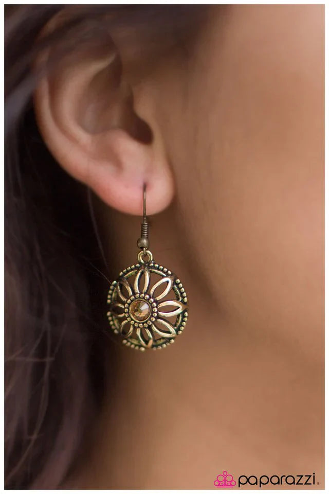 Paparazzi Earring ~ Treasure Hunt - Brass