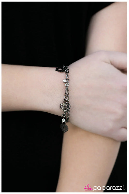 Paparazzi Bracelet ~ Ill Give You My Heart - Black