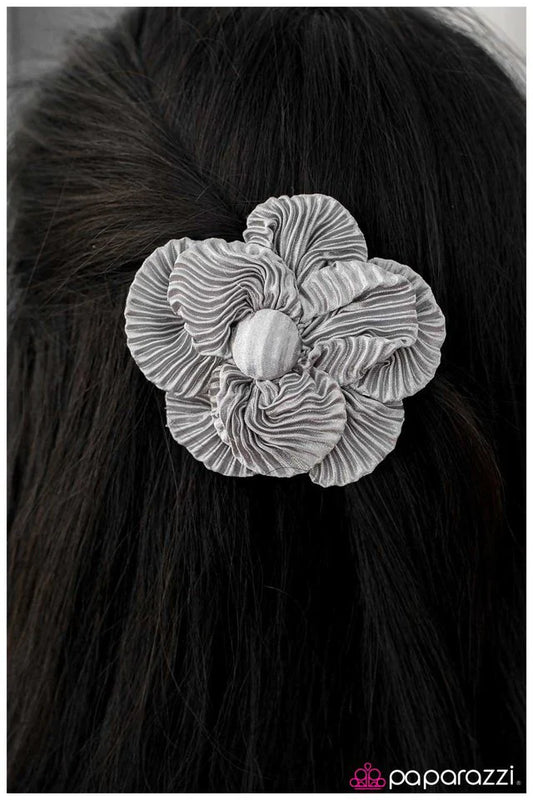 Paparazzi Hair Accessories ~ Candlelight Dinner - Silver