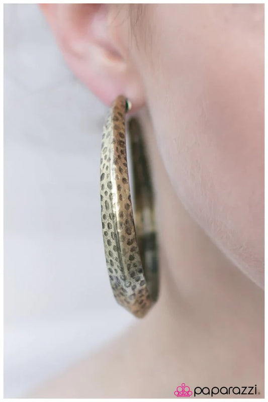 Paparazzi Earring ~ Jungle To Jungle - Brass