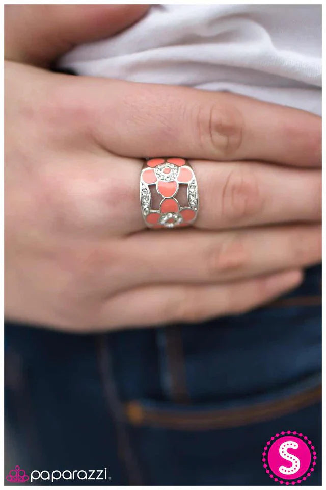 Paparazzi Ring ~ Feels Like Spring - Orange