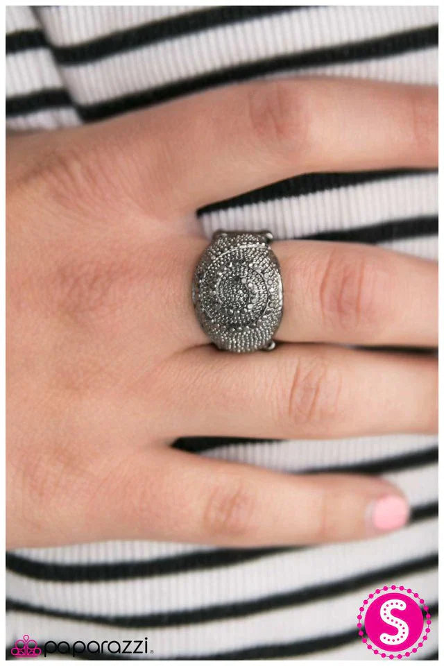 Paparazzi Ring ~ Lost In Space - Black