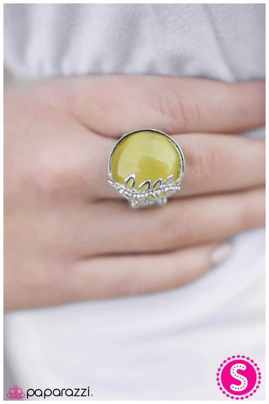 Paparazzi Ring ~ Under The Harvest Moon - Yellow