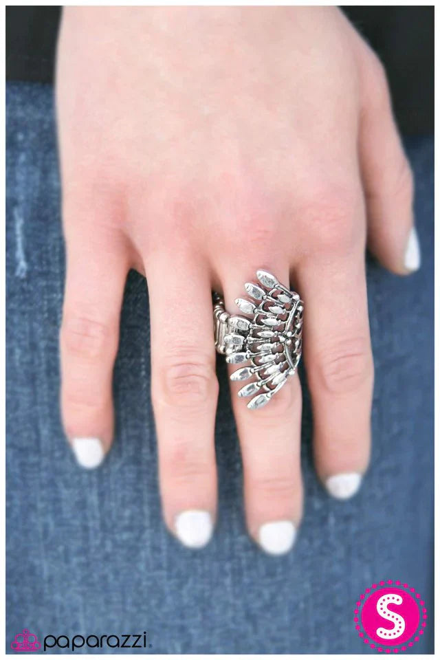 Paparazzi Ring ~ Fan Favorite - Silver