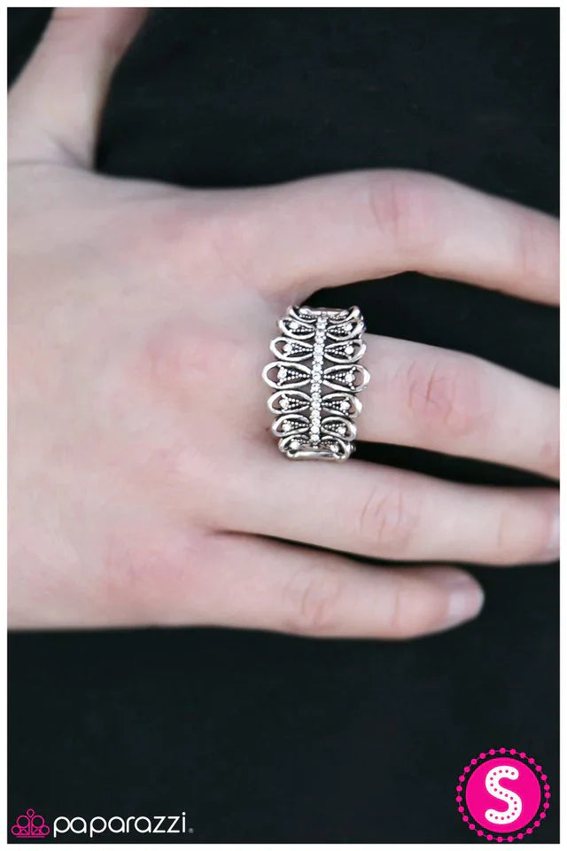 Paparazzi Ring ~ Fancy Pants - White