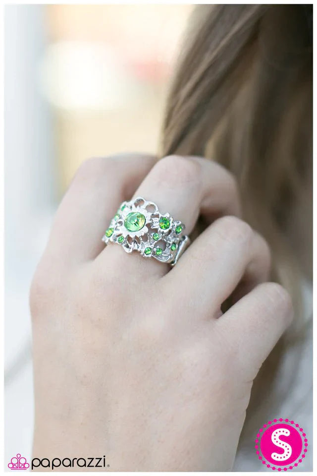 Paparazzi Ring ~ Faux POSH - Green