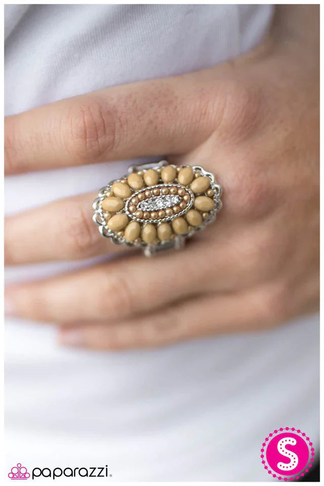 Paparazzi Ring ~ Queen BEAD - Brown