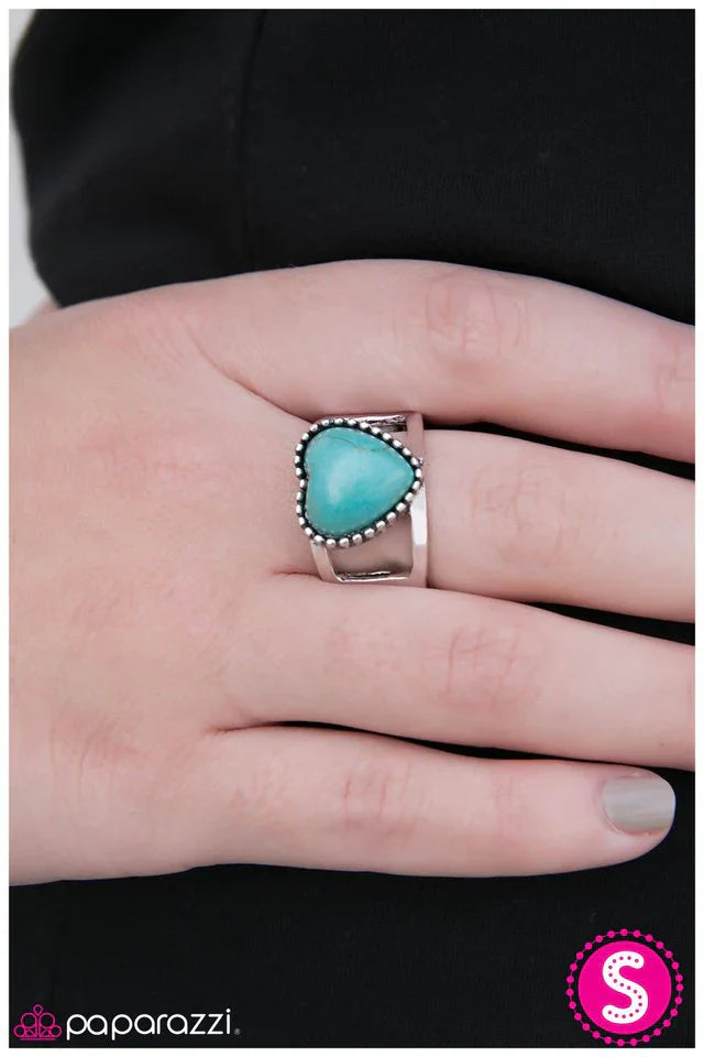 Paparazzi Ring ~ Rule With Your Heart - Blue