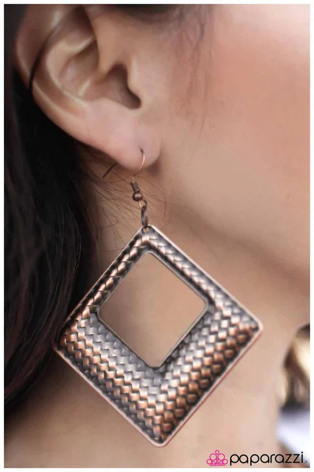 Paparazzi Earring ~ Down Under - Copper