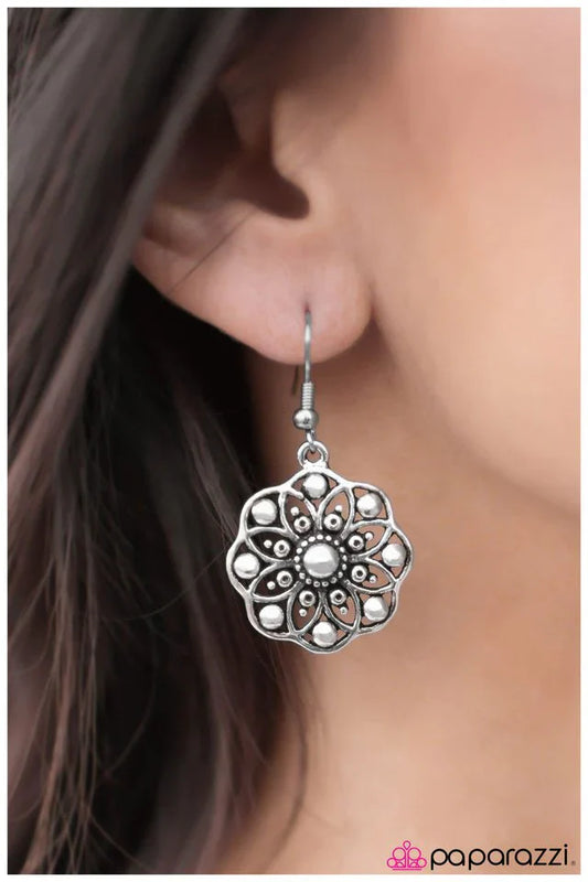 Paparazzi Earring ~ Summer Getaway - Silver