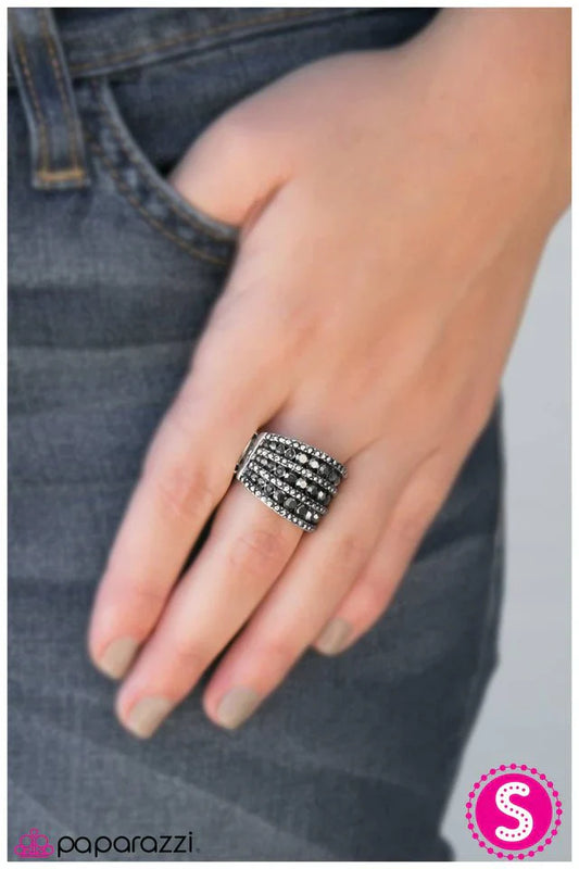 Paparazzi Ring ~ Million Dollar Baby - Silver