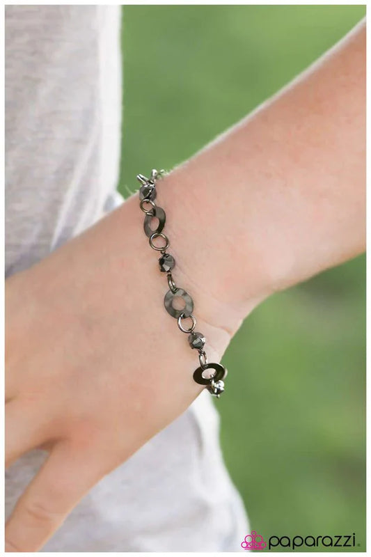 Paparazzi Bracelet ~ A Simple Observation - Black