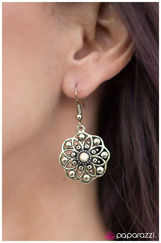 Paparazzi Earring ~ Summer Getaway - Brass