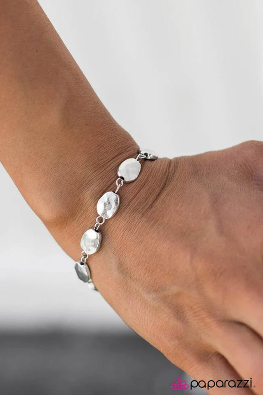 Paparazzi Bracelet ~ Be BRIGHT There! - Silver