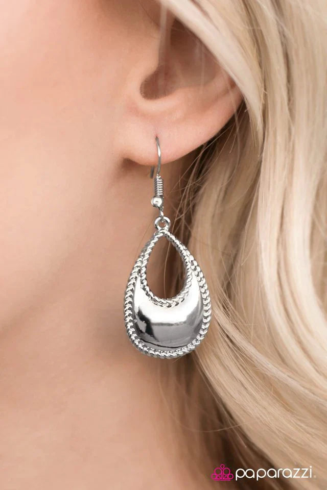 Paparazzi Earring ~ Live In Concert - Silver