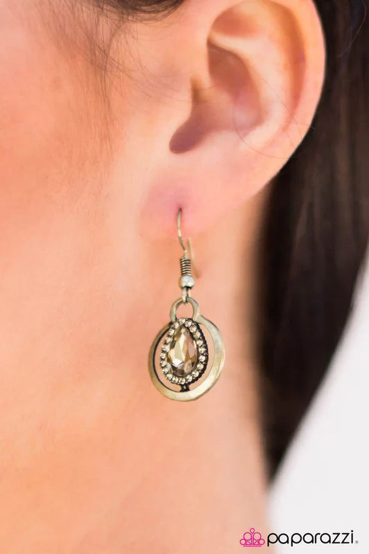Paparazzi Earring ~ Luxe and Lush - Brass