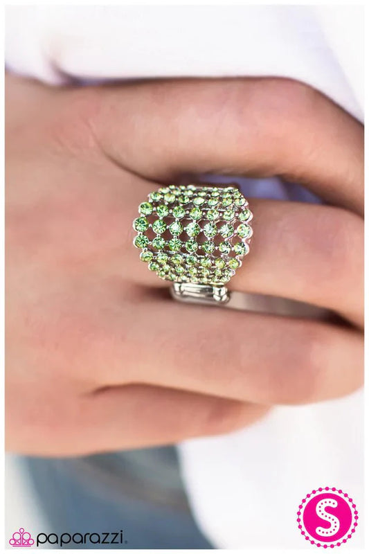 Paparazzi Ring ~ Mamas Gonna Buy You A Diamond - Green