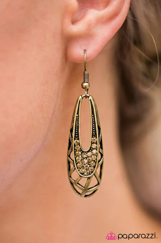 Paparazzi Earring ~ So DIVA-ous! - Brass