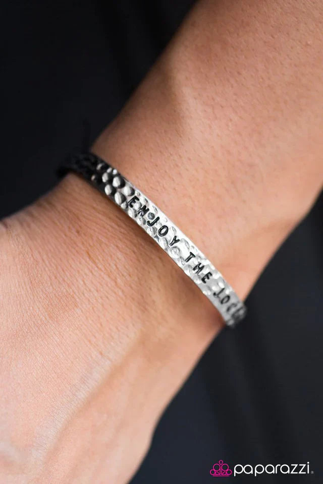 Paparazzi Bracelet ~ Enjoy The Journey - Silver