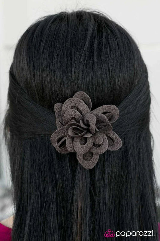 Paparazzi Hair Accessories ~ Hold Me Closer - Silver