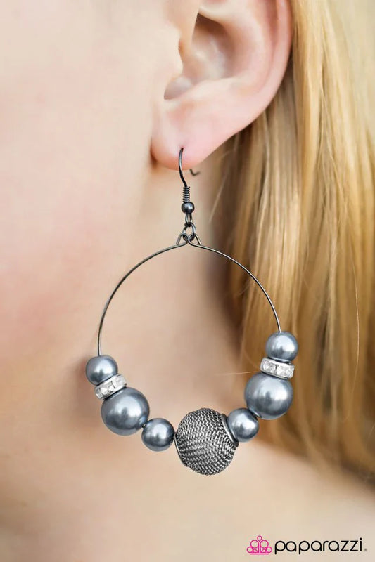 Paparazzi Earring ~ The World Is My Stage - Silver