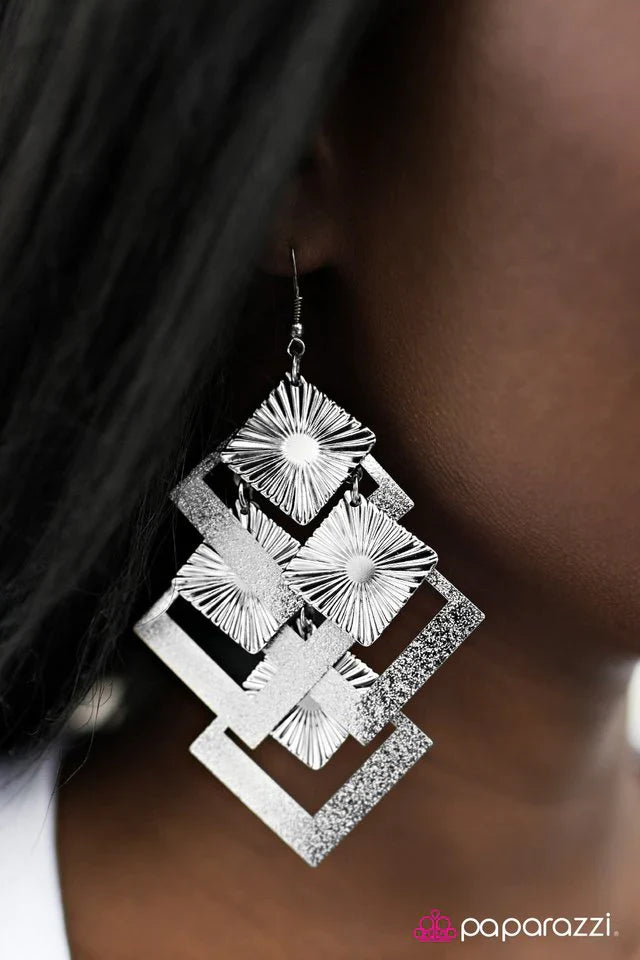 Paparazzi Earring ~ The Sun Also Rises - Silver