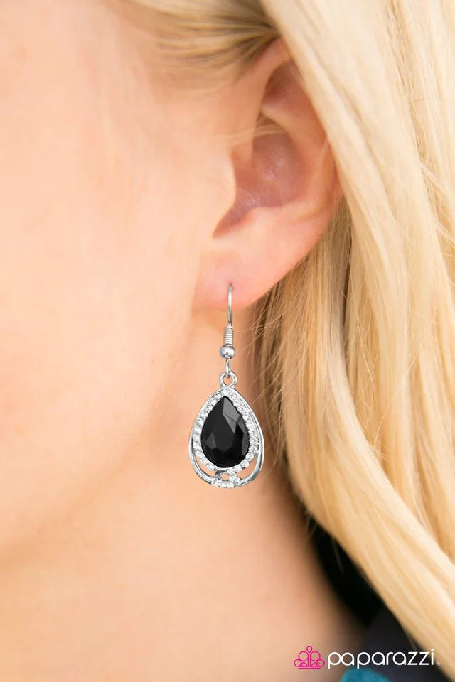 Paparazzi Earring ~ Anything Is POSH-ible! - Black