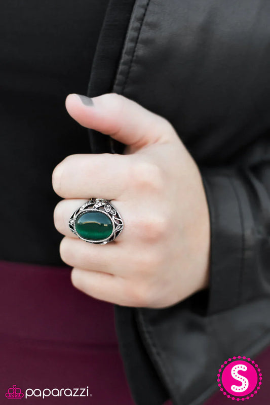 Paparazzi Ring ~ Nighttime Garden  - Green