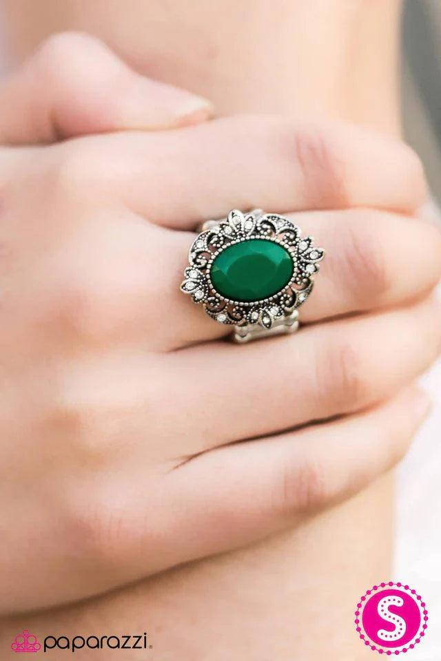 Paparazzi Ring ~ Is It Love Or LUSTER? - Green