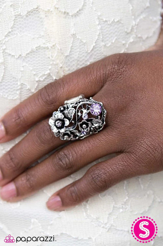 Paparazzi Ring ~ Toss The Bouquet - Purple