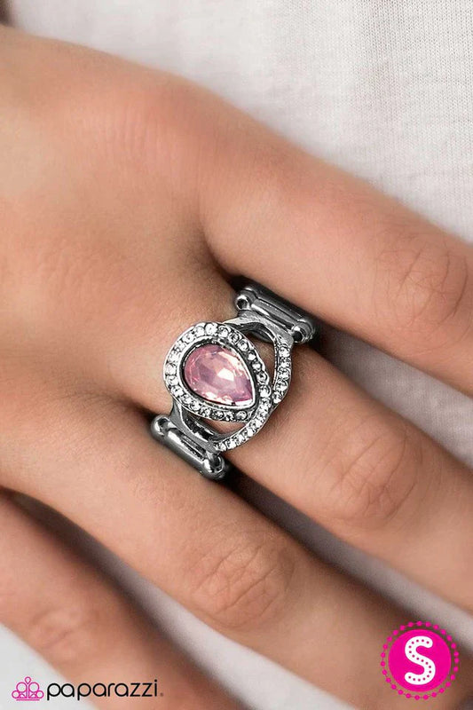 Paparazzi Ring ~ If I Dream It... - Pink