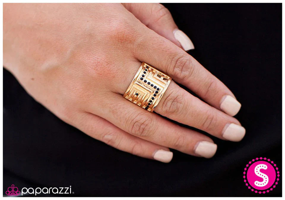 Paparazzi Ring ~ Golden Gladiator - Gold