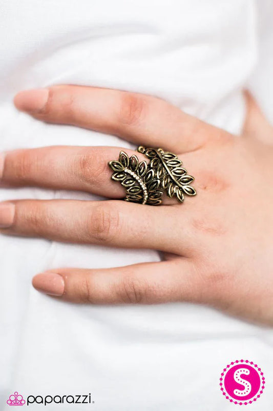 Paparazzi Ring ~ LEAF Is Good - Brass