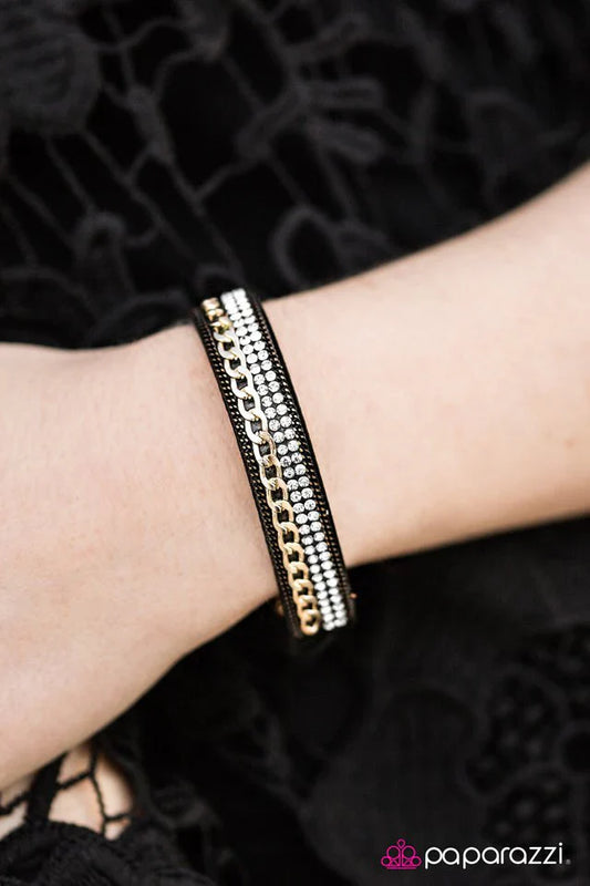 Paparazzi Bracelet ~ The Perfect Score - Gold