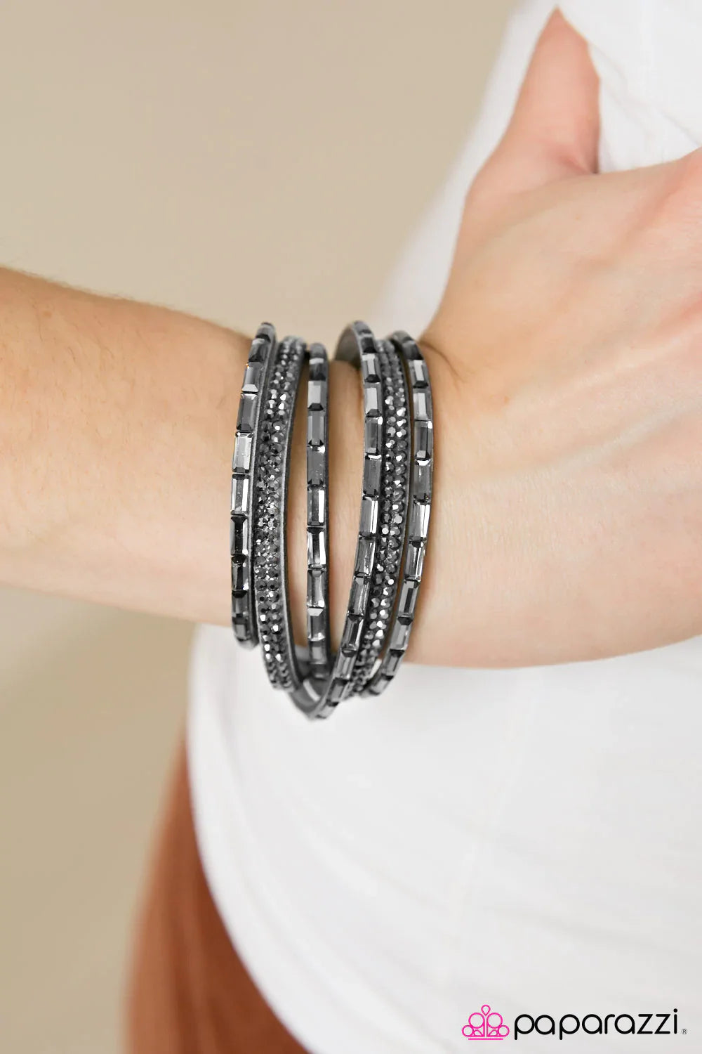 Paparazzi Bracelet ~ Welcome To The Fashion Show - Silver