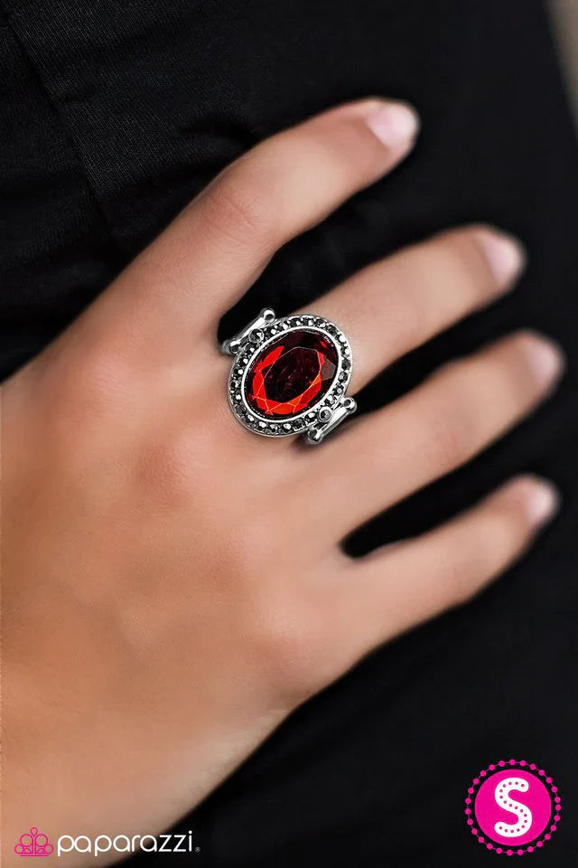 Paparazzi Ring ~ Strike A JUXTAPOSE - Red