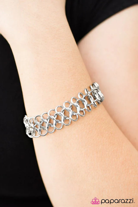 Paparazzi Bracelet ~ Dont Wanna MESH With! - Silver