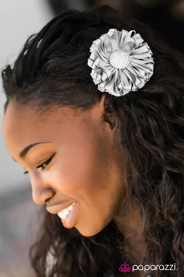 Paparazzi Hair Accessories ~ Welcome to Broadway - Silver