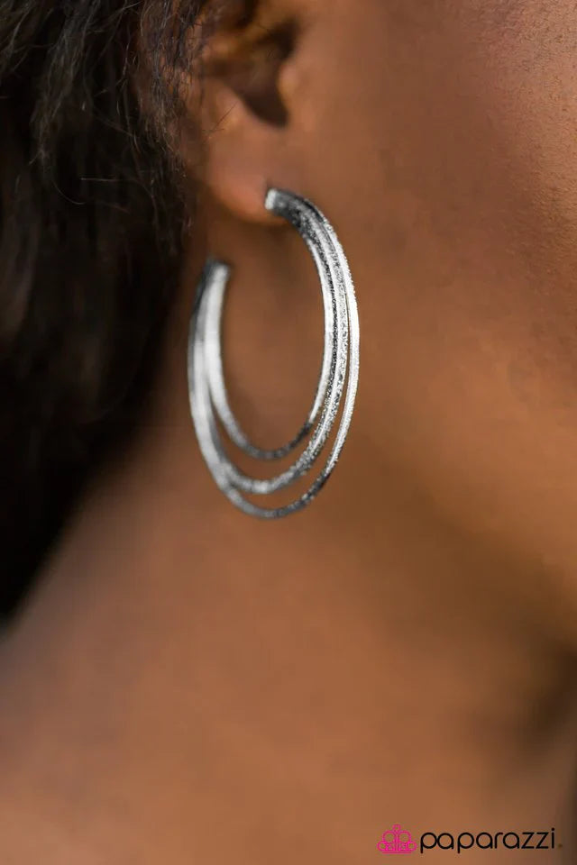 Paparazzi Earring ~ When It Shines - Silver