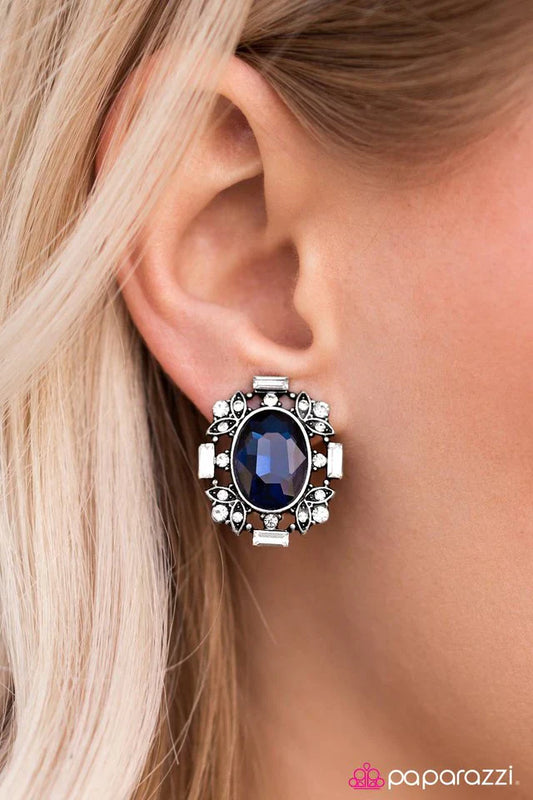 Paparazzi Earring ~ Queen Of Everything - Blue