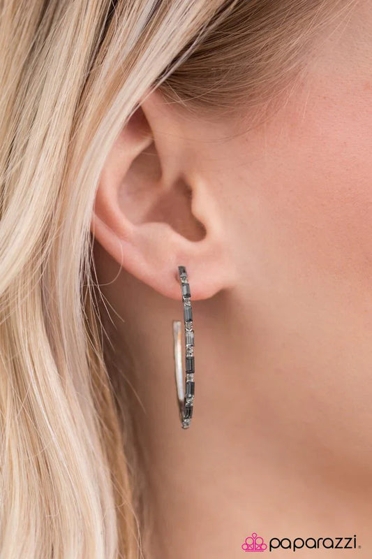 Paparazzi Earring ~ Arctic Chill - Silver