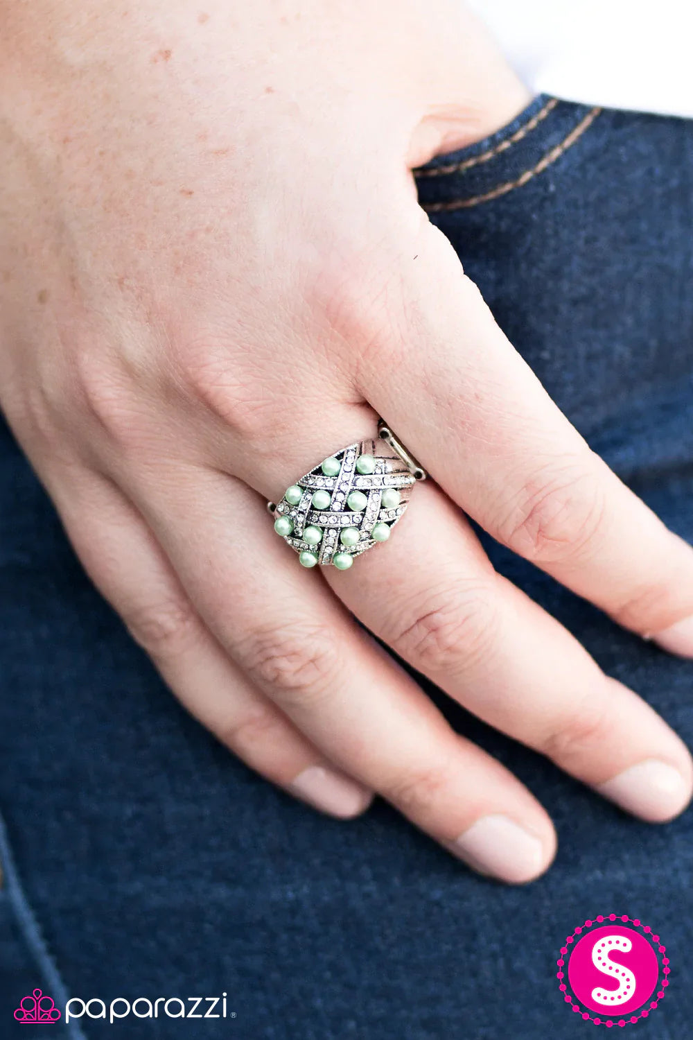 Paparazzi Ring ~ Fashionably Fabulous  - Green