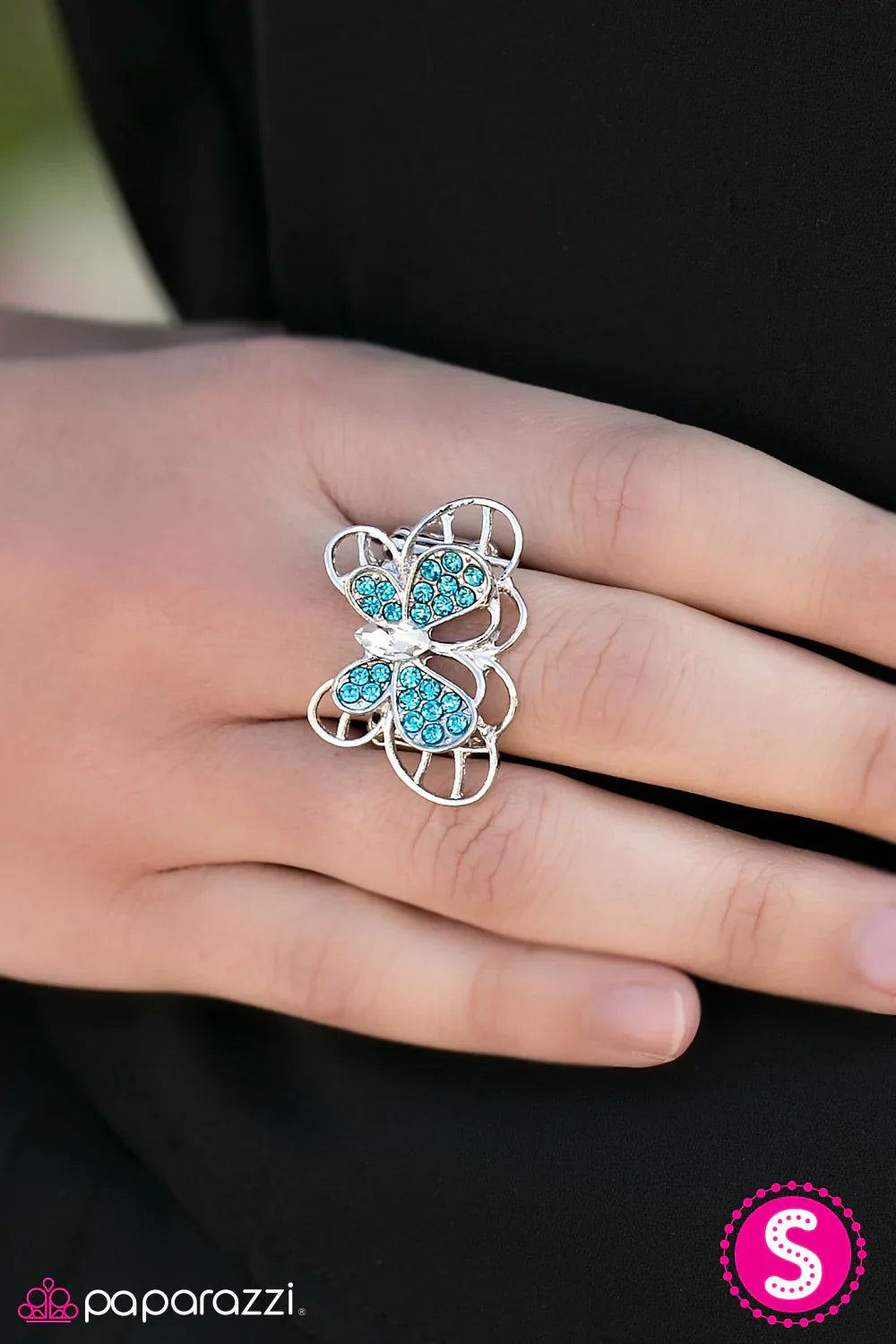 Paparazzi Ring ~ Butterfly Banquet - Blue