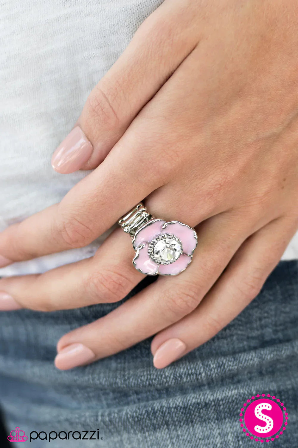 Paparazzi Ring ~ Midnight Blossoms - Pink