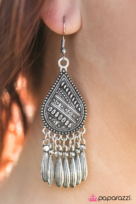 Paparazzi Earring ~ Chime Rhyme - Silver