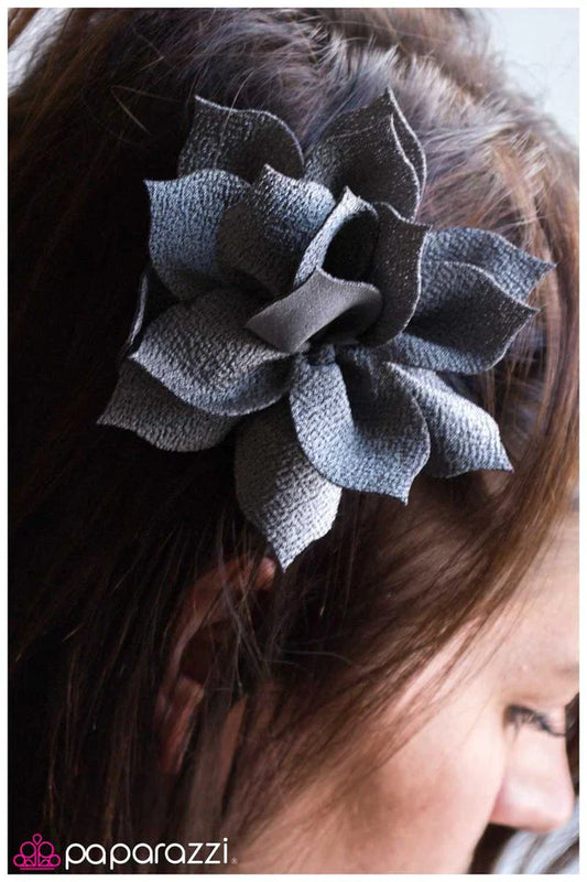 Paparazzi Hair Accessories ~ All Puffed Up - Silver