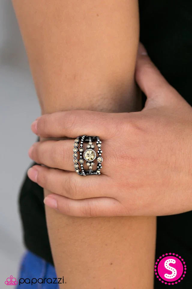 Paparazzi Ring ~ My Summer Palace - Brown