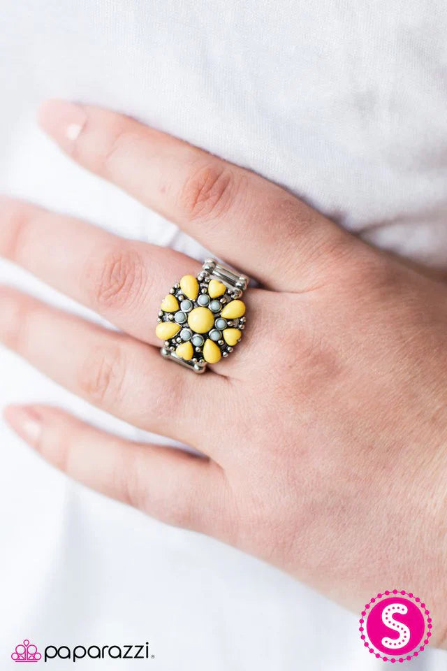 Paparazzi Ring ~ Summer Haze - Yellow