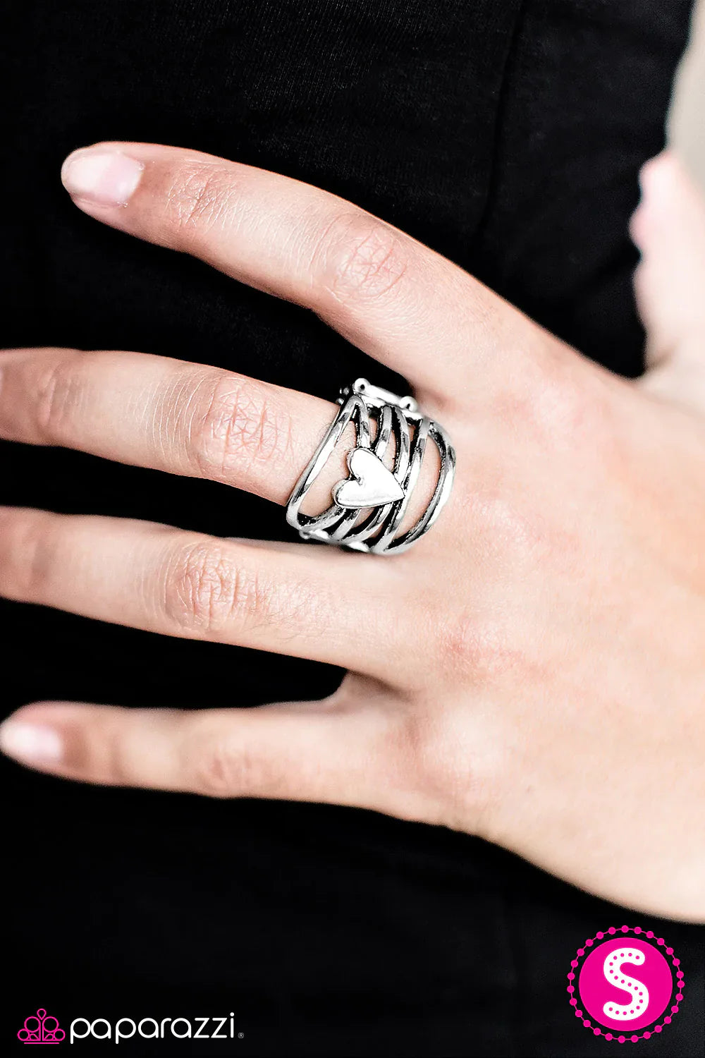 Paparazzi Ring ~ Racing Heart - Silver