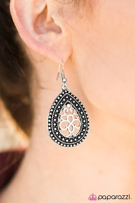 Paparazzi Earring ~ Looks Like Rain - Silver